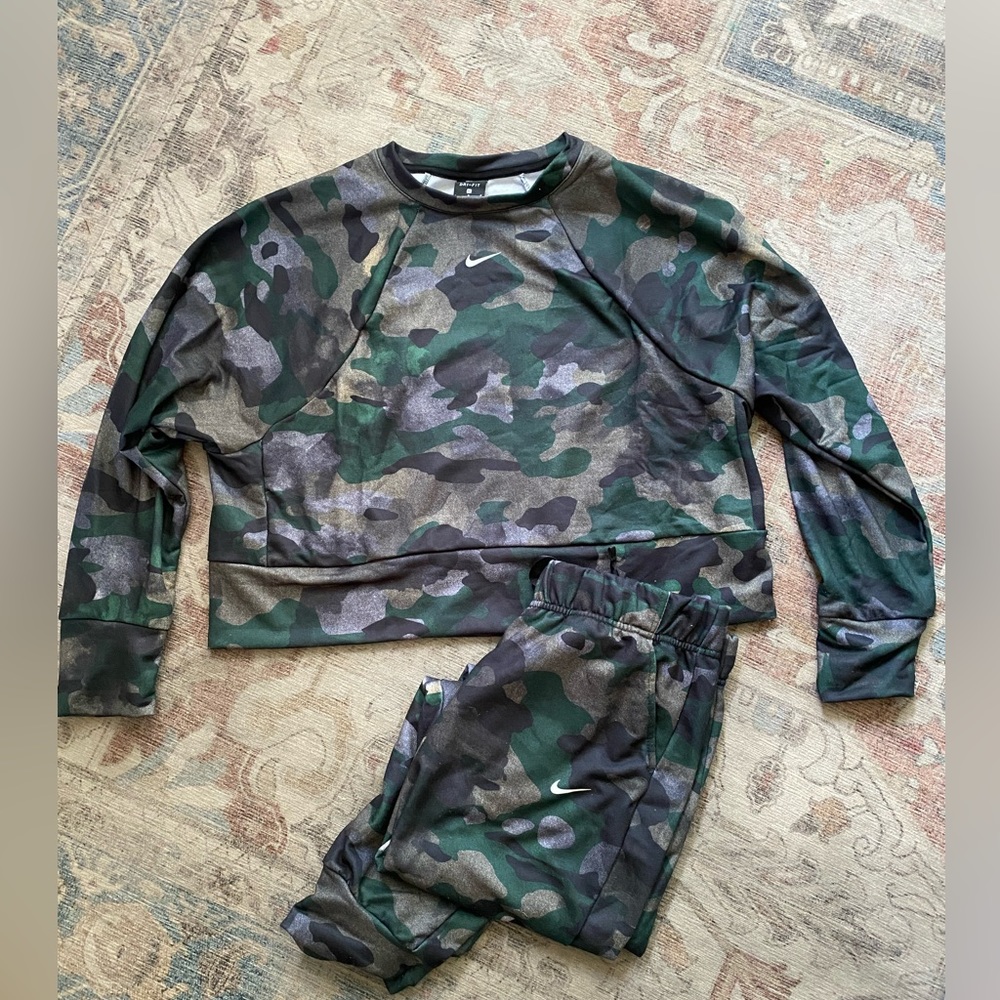 Nike Dri Fit Camo Sweatsuit
